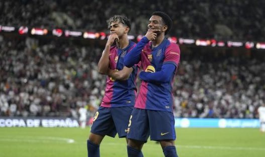 爱游戏官网APP-弗利克第一冠，巴萨在进化，皇马在原地打转