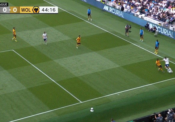 1660998113766014158.gif 5.gif